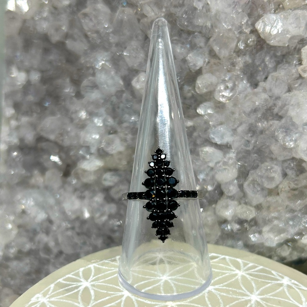 Elegant Black Black Spinel Gemstone Ring 925